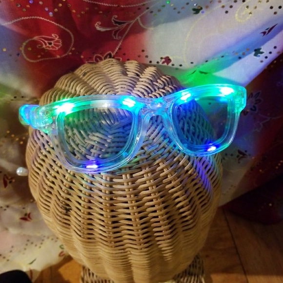 3 Speed Flashing Glasses - Picture 2 of 6